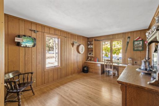 760 89th Avenue NW, Minneapolis, MN 55433
