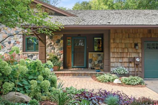 10685 Highway 7, Waconia, MN 55387