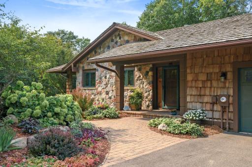 10685 Highway 7, Waconia, MN 55387