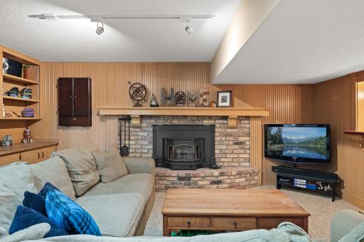 10685 Highway 7, Waconia, MN 55387