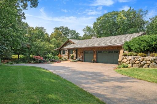 10685 Highway 7, Waconia, MN 55387