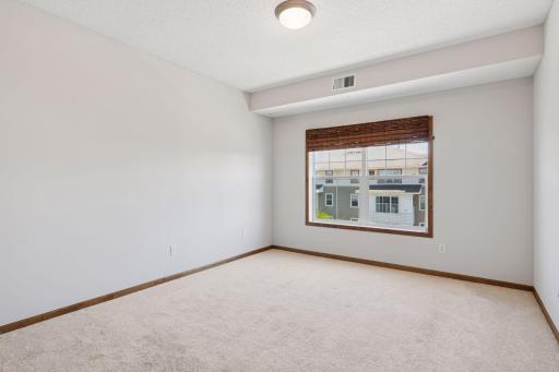 114200 Hundertmark Road, 404, Chaska, MN 55318