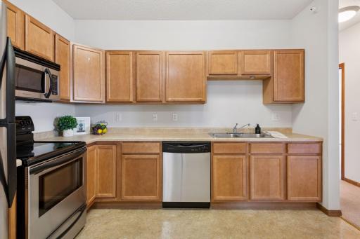 114200 Hundertmark Road, 404, Chaska, MN 55318