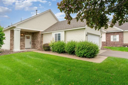 Welcome to 2695 Oak Ridge Trl. This detached townhome is located in the heart of Woodbury - within walking distance to the YMCA, the R.H. Stafford library, Central Park, Kowalski's Market, etc.
