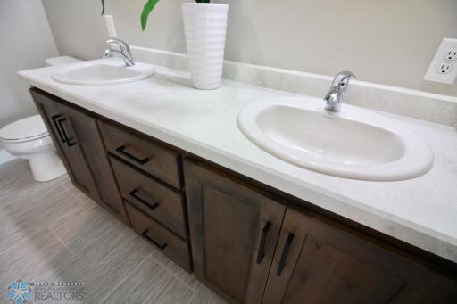 105 16th Street N, Breckenridge, MN 56520