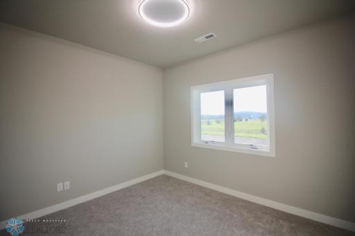 105 16th Street N, Breckenridge, MN 56520