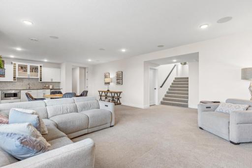 7774 Prairie Grass Pass, Prior Lake, MN 55372