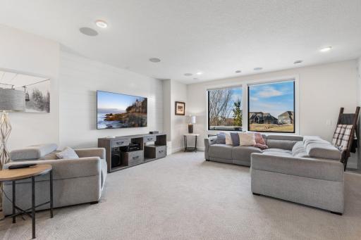 7774 Prairie Grass Pass, Prior Lake, MN 55372