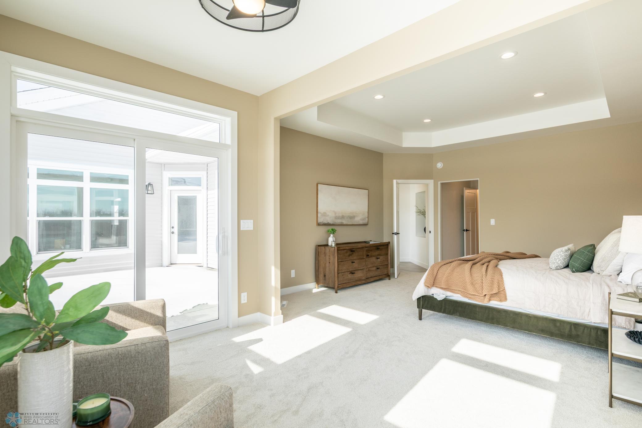 Sun/Sitting Room