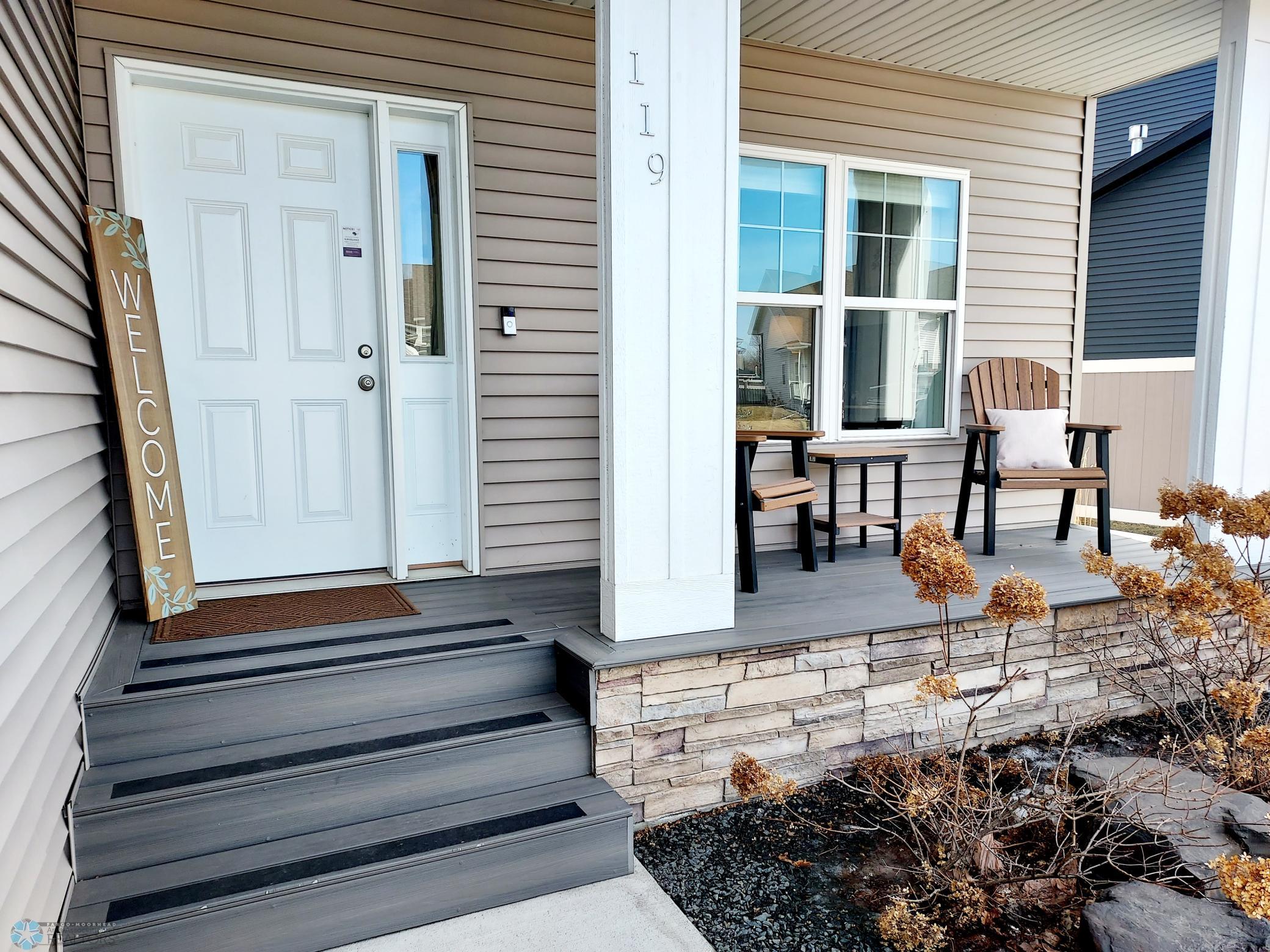 Cozy Front Porch!