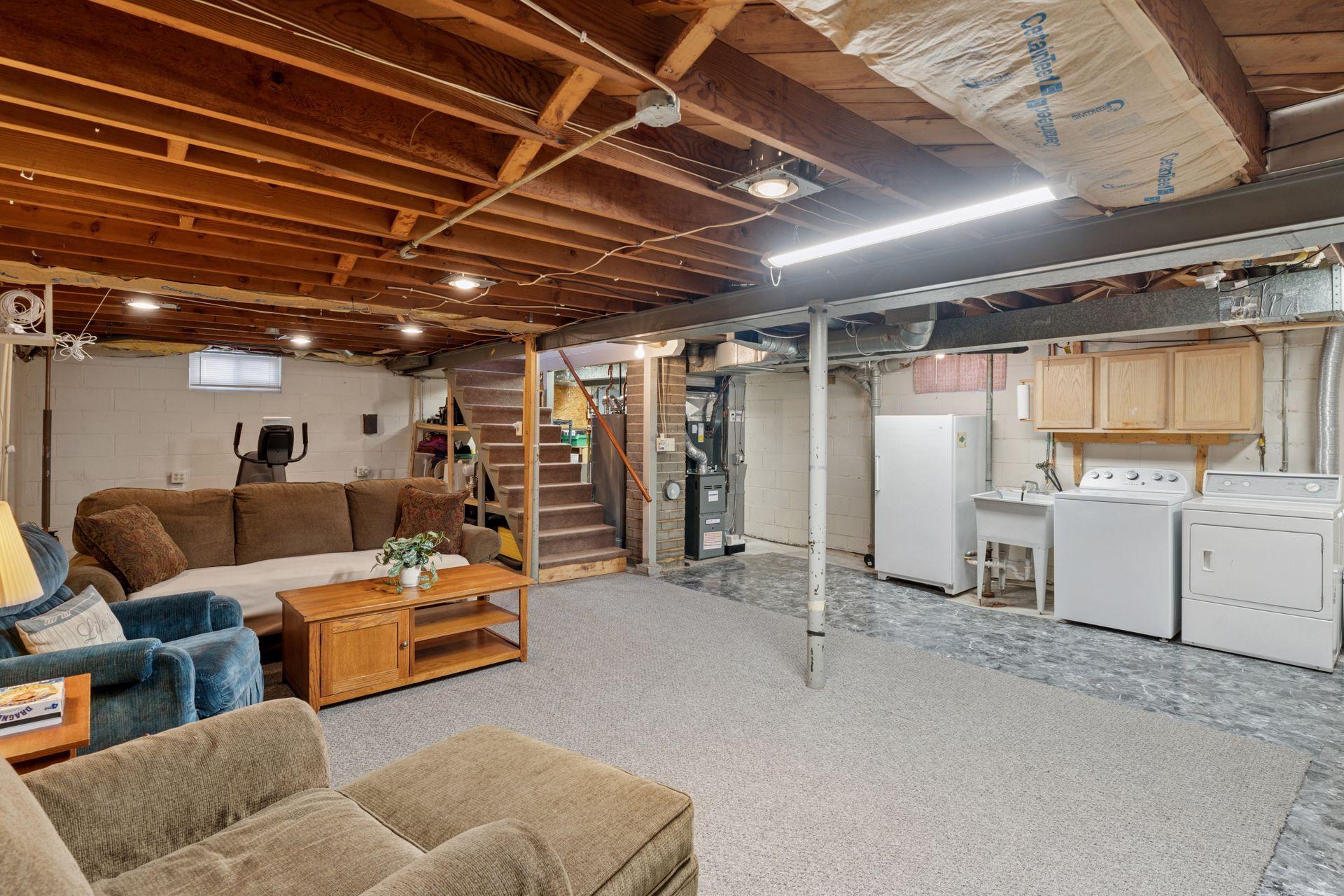 Over 700 sq ft of space in the basement, ready to be finished