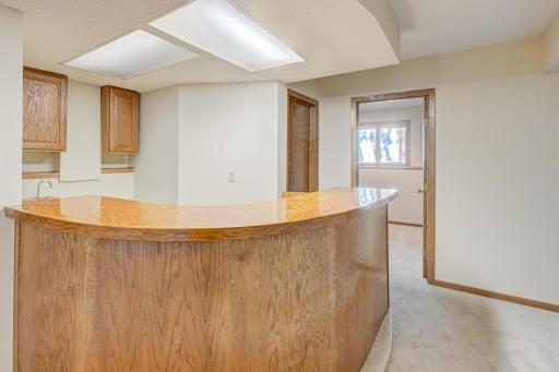 233 Grandview Avenue W, Saint Paul, MN 55113