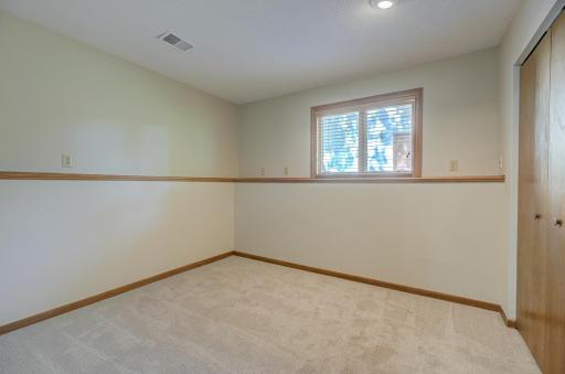 233 Grandview Avenue W, Saint Paul, MN 55113