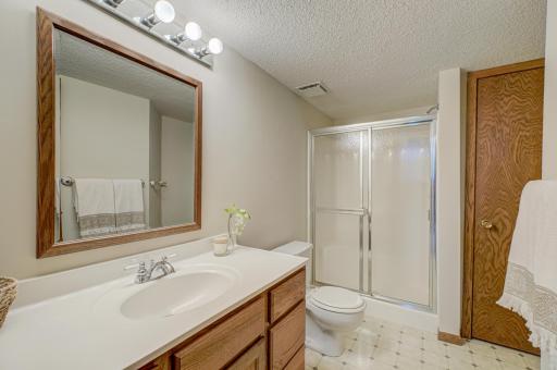 233 Grandview Avenue W, Saint Paul, MN 55113