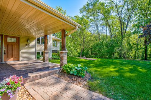 233 Grandview Avenue W, Saint Paul, MN 55113