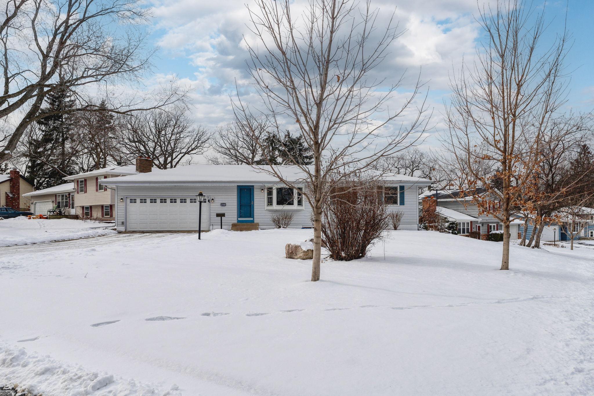 3709 Jordan Circle N