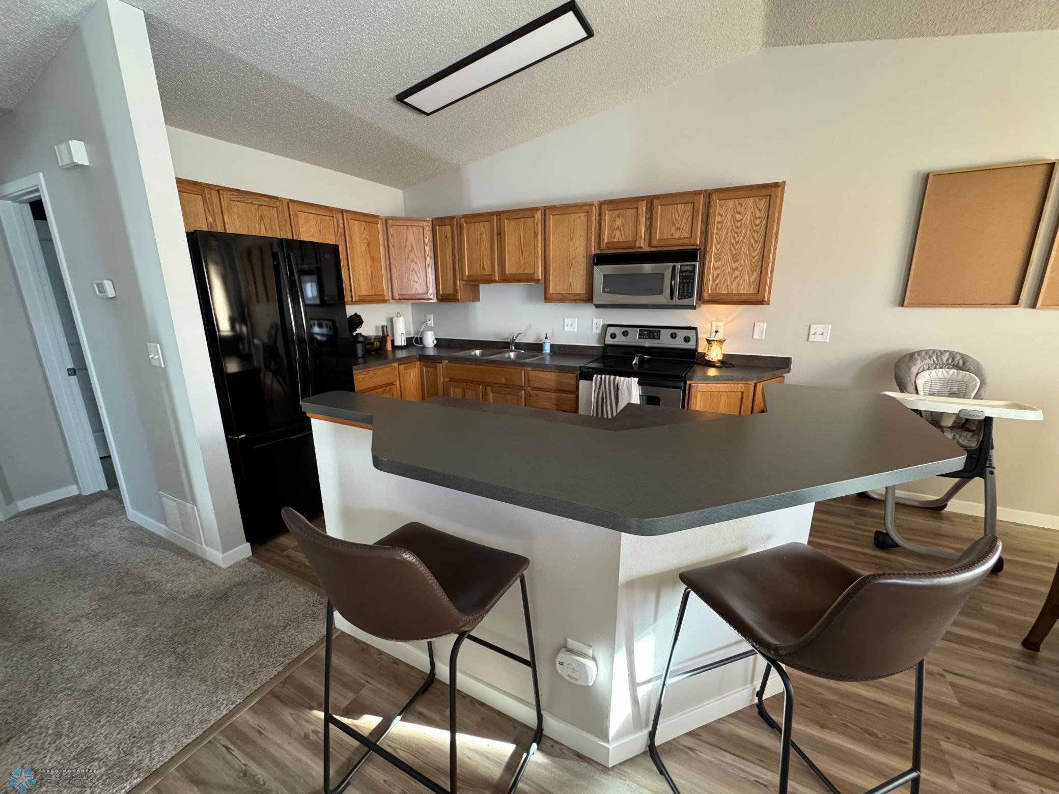 6. Kitchen 1.jpeg