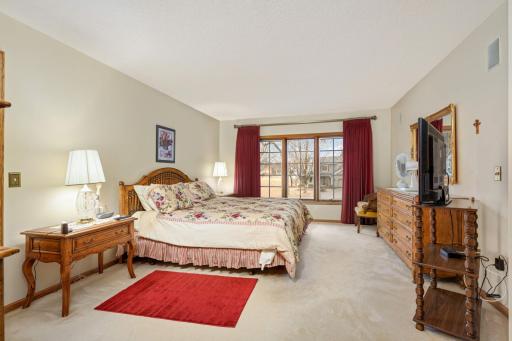 15802 Nursery Drive, Minnetonka, MN 55345