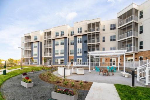 Artessa is a co-op for people 62+ who want a stylish home, more simplicity, and a dynamic community of people who want those things, too.