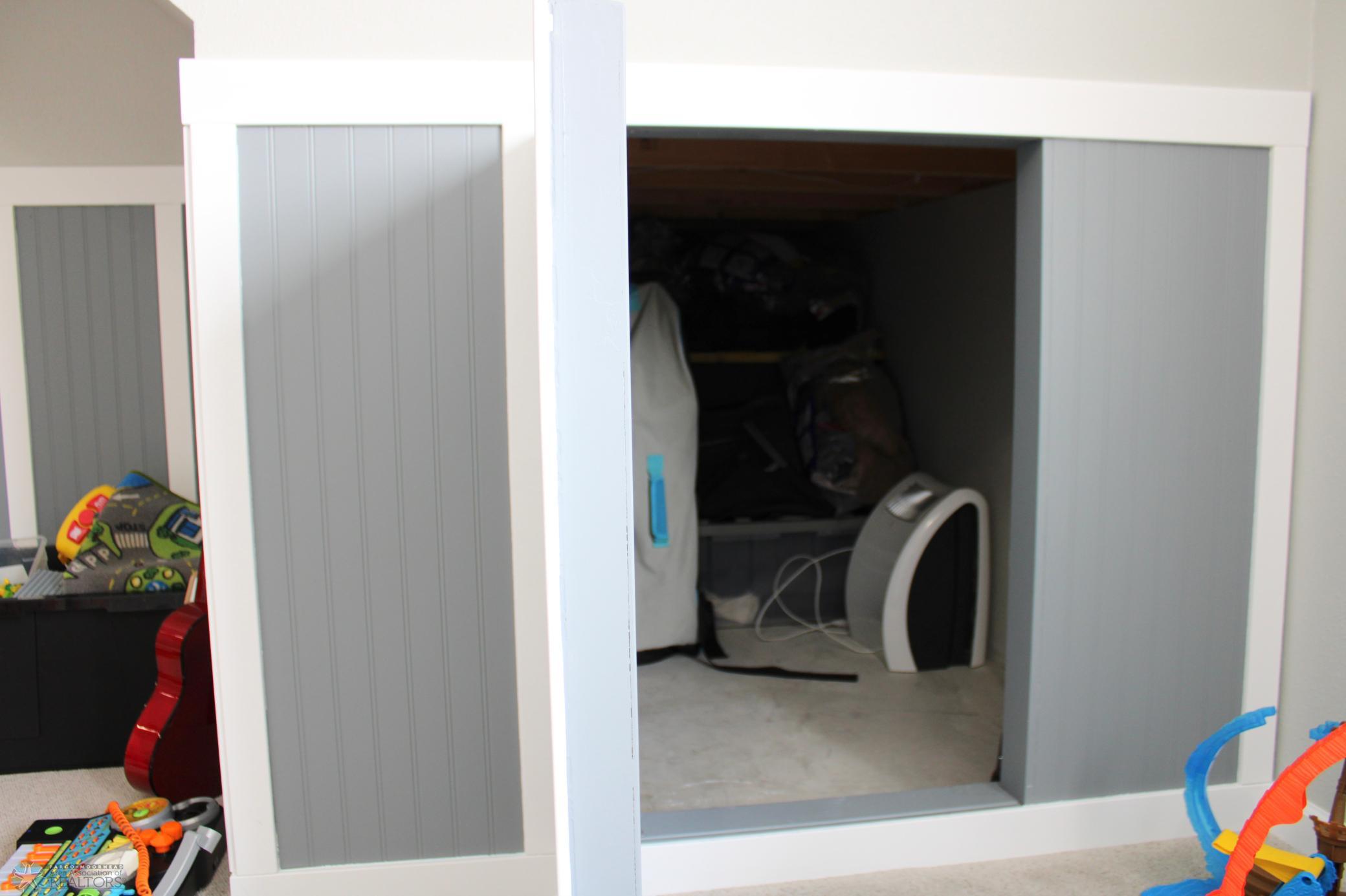 Easy to open and close and hide your storage