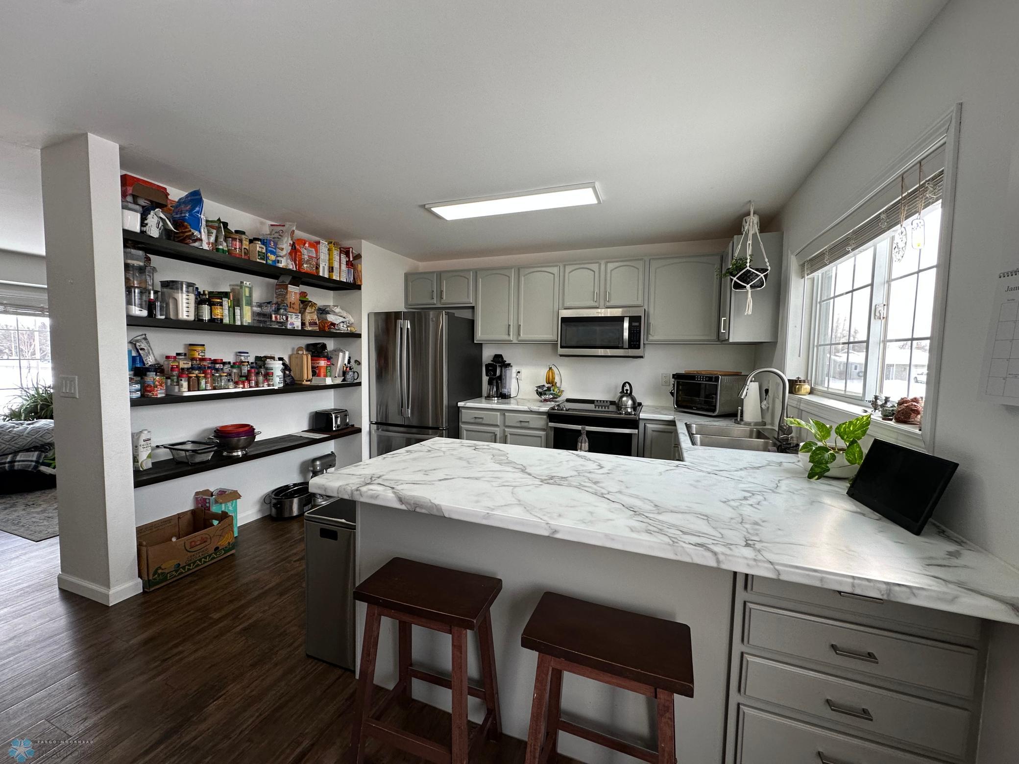 Open faced pantry