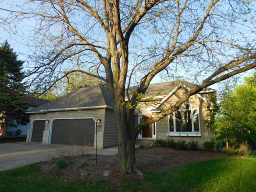 6462 Kingfisher Court, Lino Lakes, MN 55014