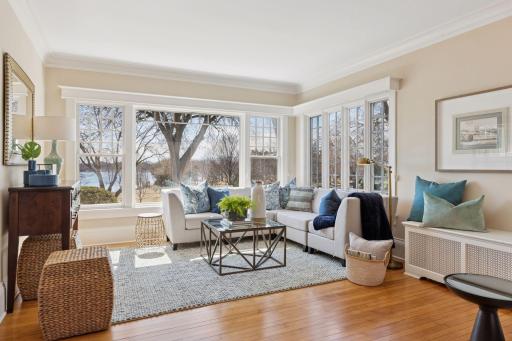 2508 W Lake Of The Isles Parkway, Minneapolis, MN 55405