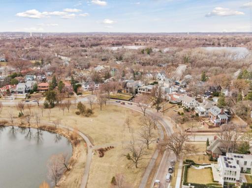 2508 W Lake Of The Isles Parkway, Minneapolis, MN 55405