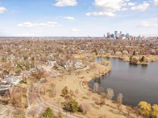 2508 W Lake Of The Isles Parkway, Minneapolis, MN 55405