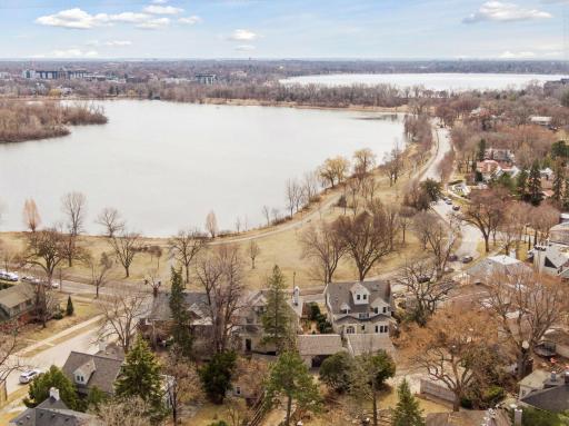 2508 W Lake Of The Isles Parkway, Minneapolis, MN 55405