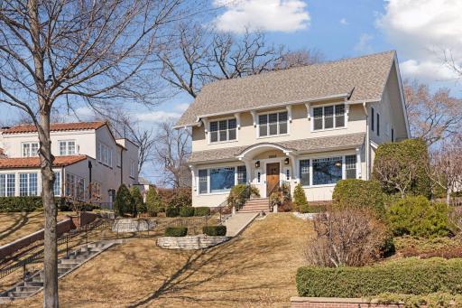 2508 W Lake Of The Isles Parkway, Minneapolis, MN 55405