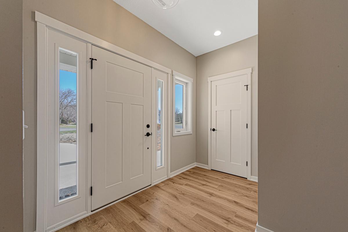 7 Entry_Foyer.jpg