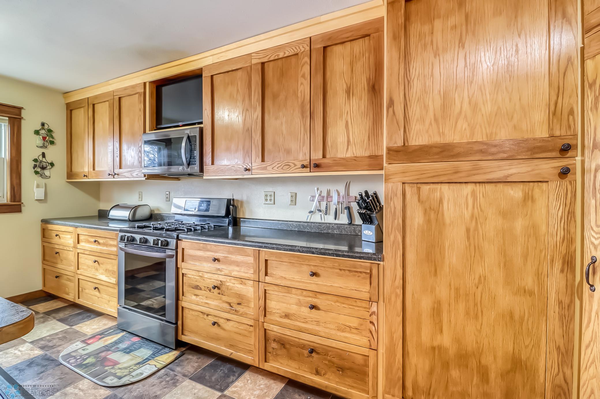 Kitchen1_3.jpg