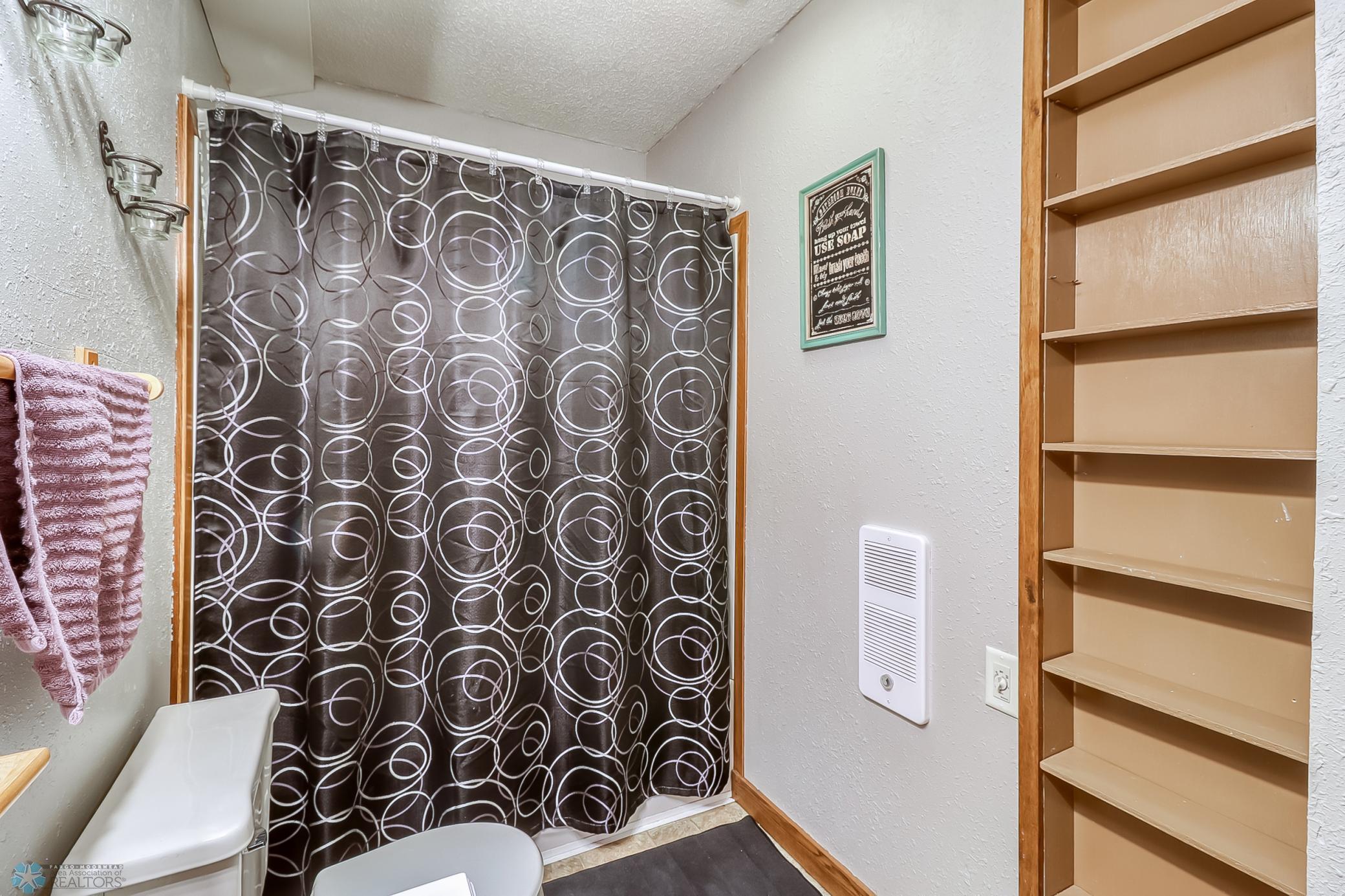 Basement Bathroom1_2.jpg