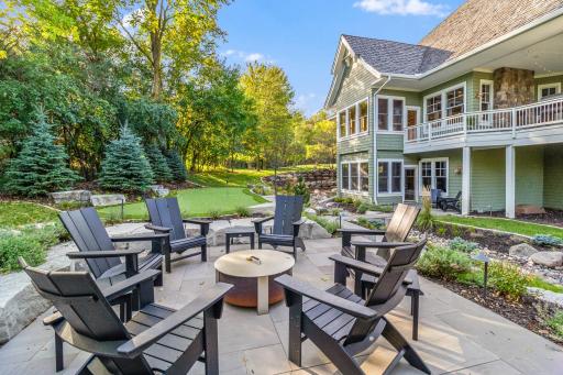 1180 Garden Court N, Mound, MN 55364