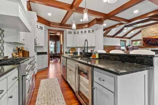 1180 Garden Court N, Mound, MN 55364
