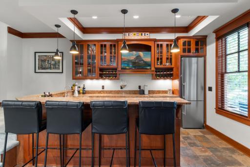 1180 Garden Court N, Mound, MN 55364