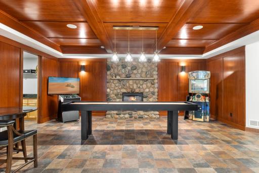 1180 Garden Court N, Mound, MN 55364