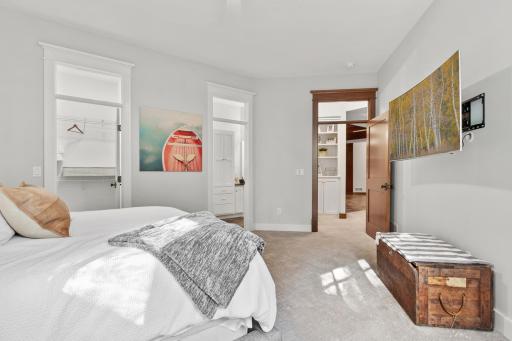 1180 Garden Court N, Mound, MN 55364