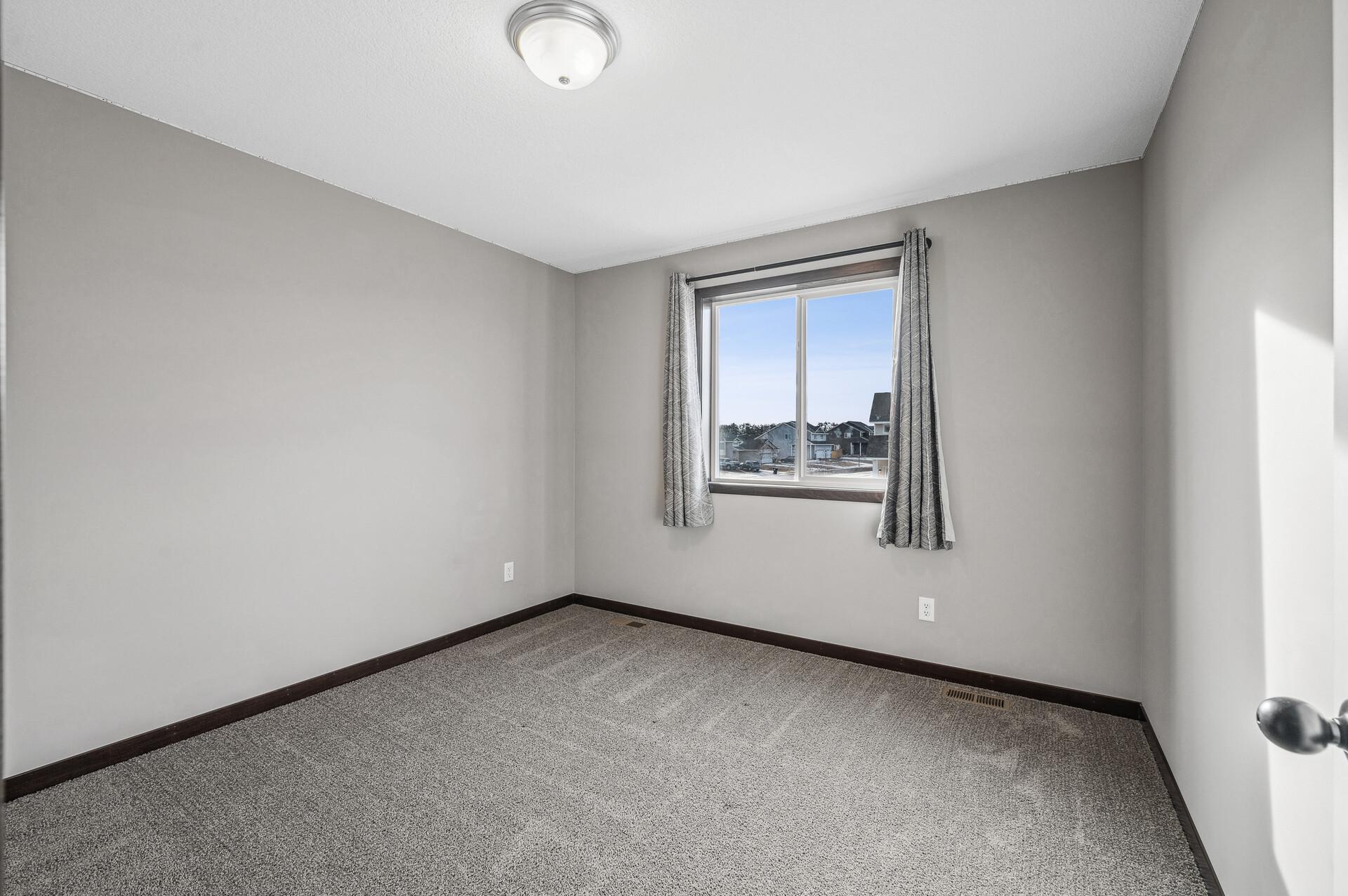 Second upper level bedroom