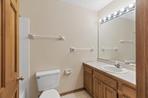 9101 Cambridge Road, Saint Paul, MN 55125