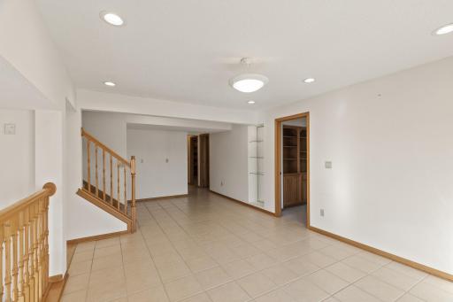 9101 Cambridge Road, Saint Paul, MN 55125