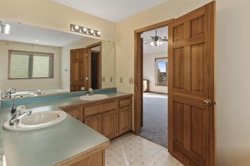 9101 Cambridge Road, Saint Paul, MN 55125