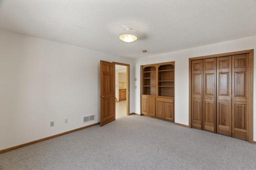 9101 Cambridge Road, Saint Paul, MN 55125