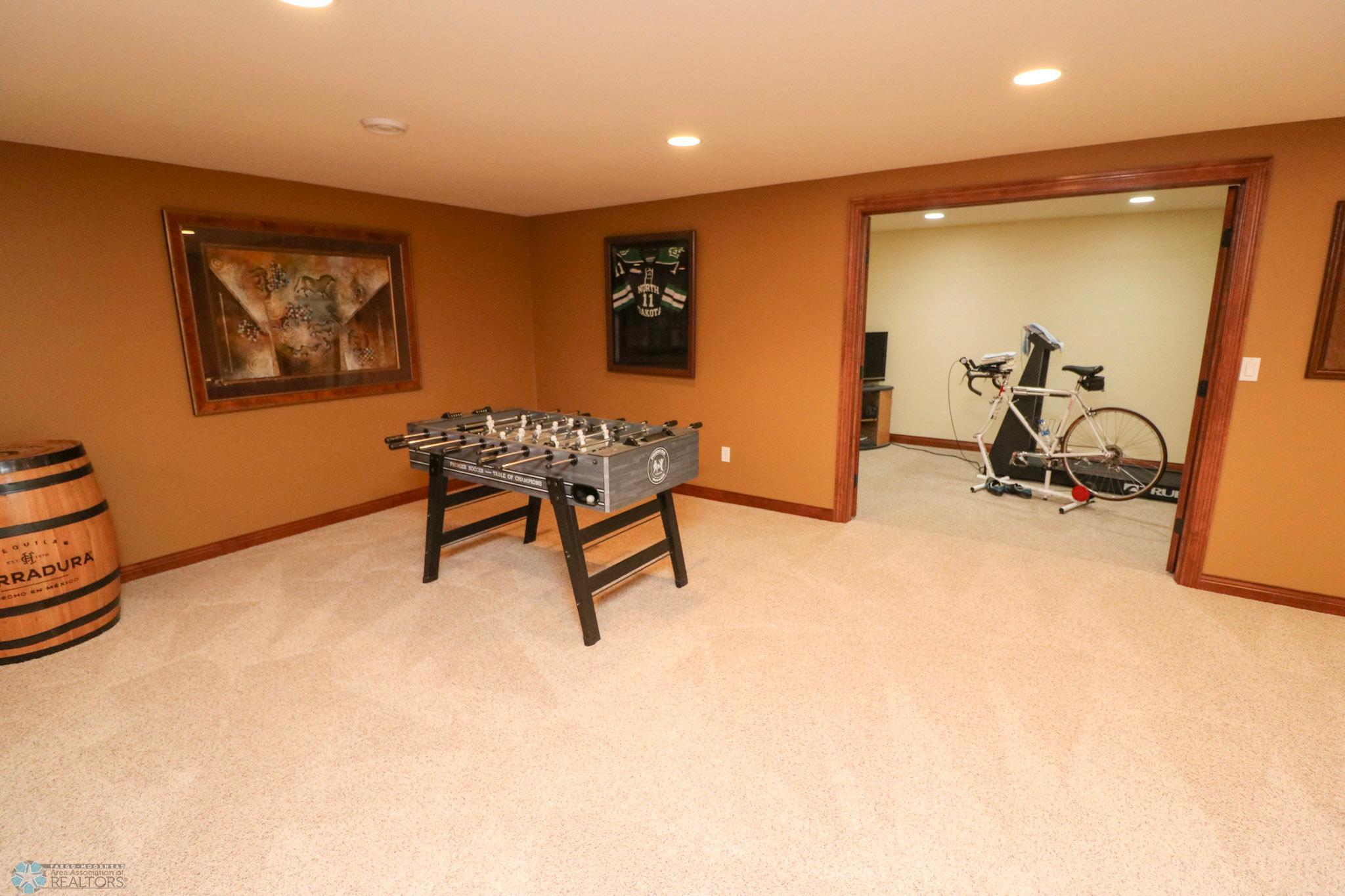 room for pool table
