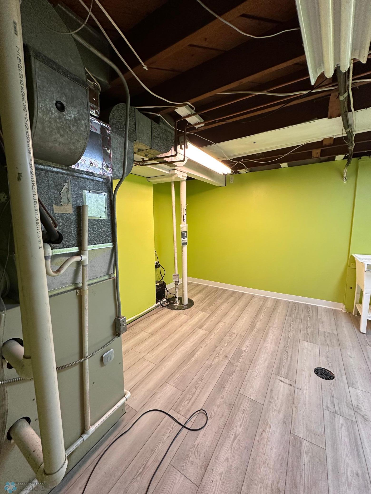 Utility/ Laundry Room