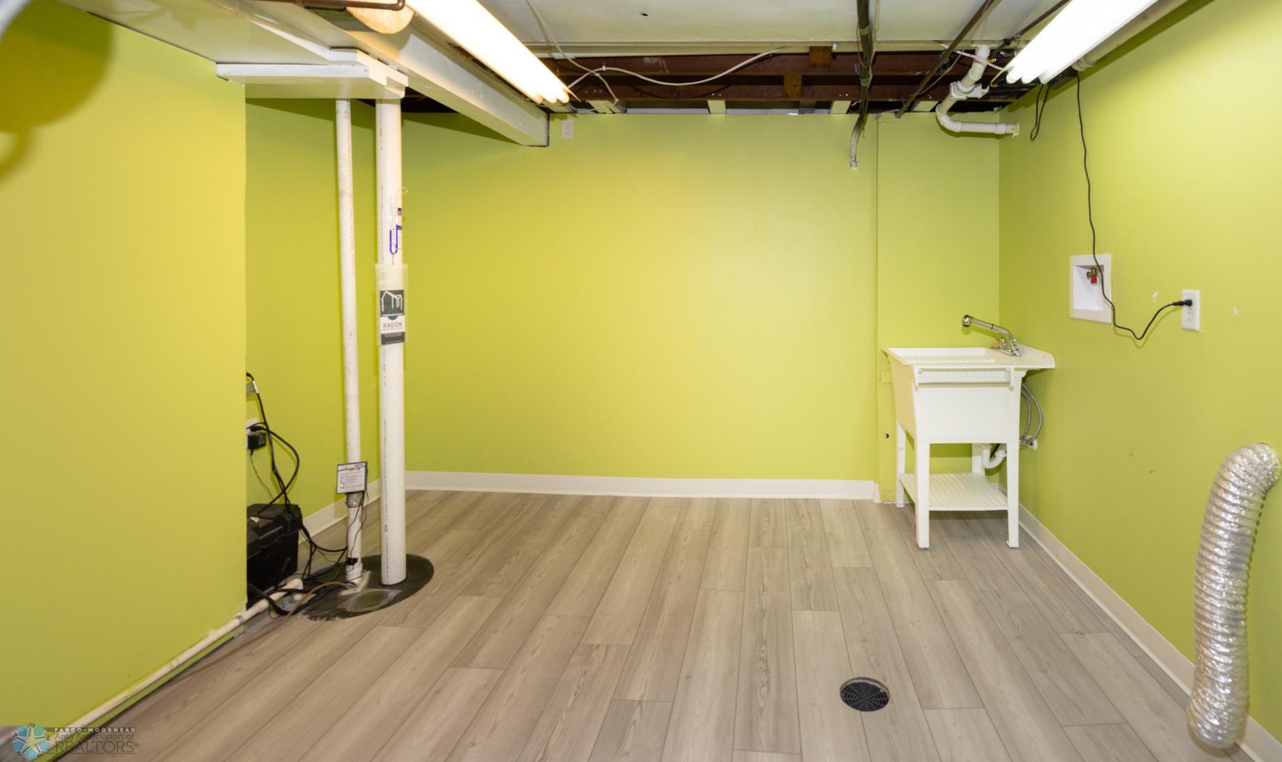 Utility/ Laundry Room