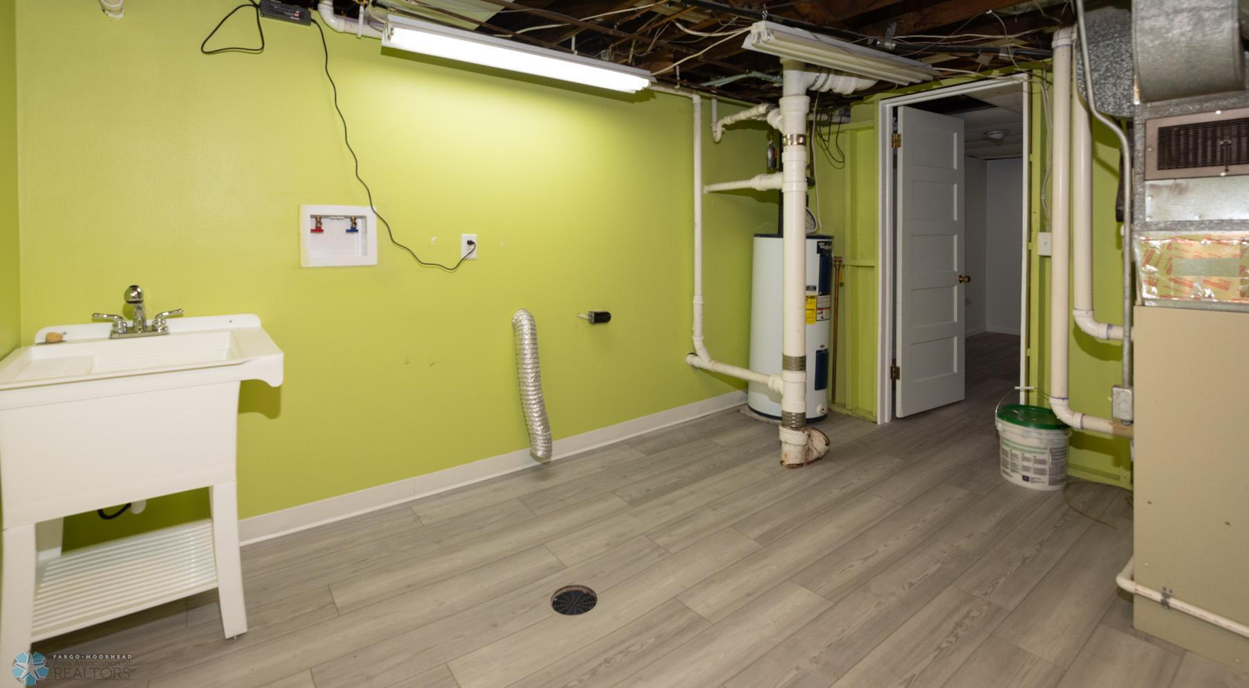 Utility/ Laundry Room