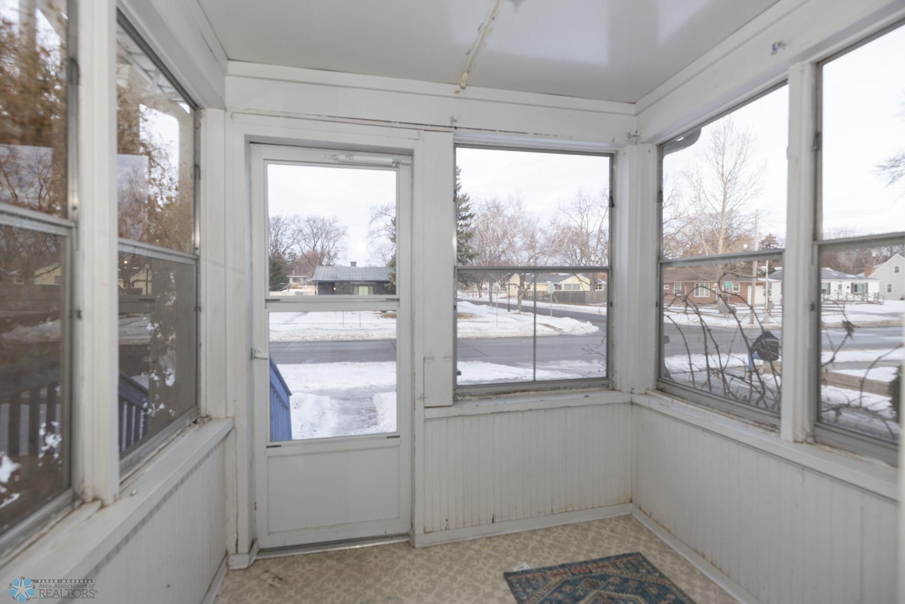Screened in front porch