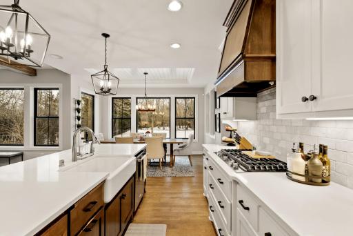 2923 County Road 101 S, Wayzata, MN 55391